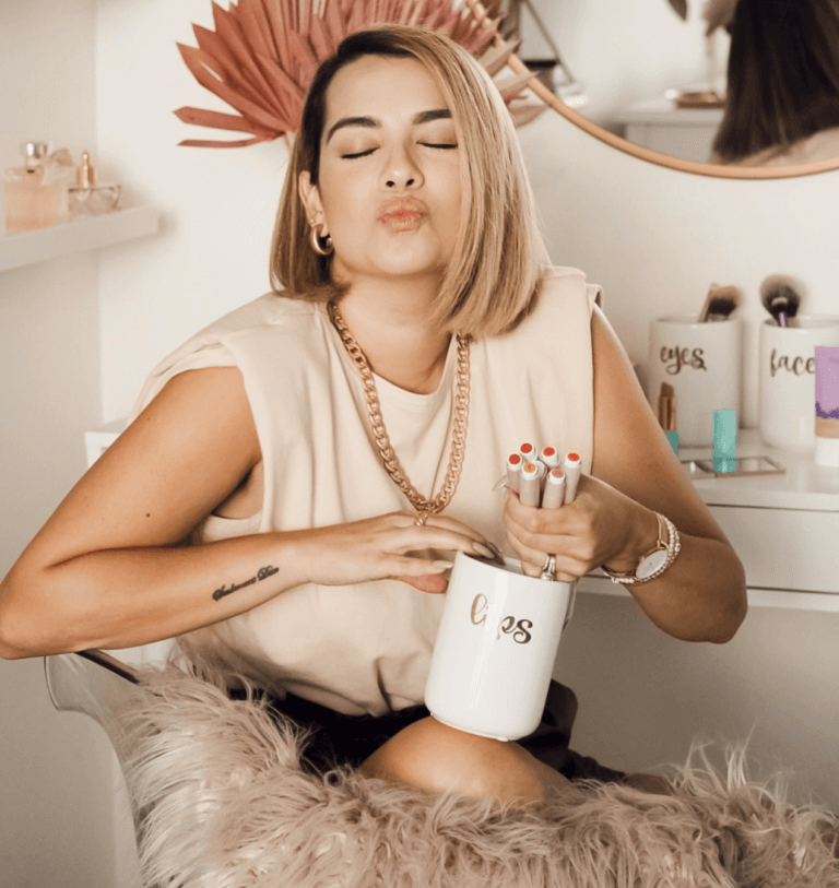 20 Hispanic Influencers to Follow Today! Linqia